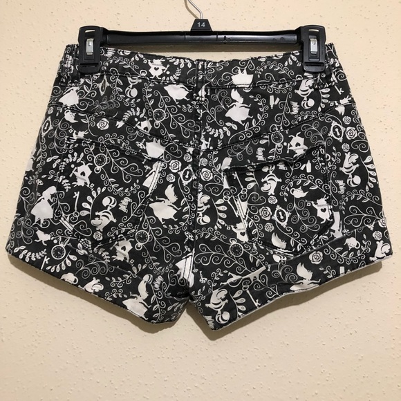 Disney Shorts Size 3 - Picture 2 of 9